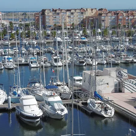 8 Pers, Proche Plage, Terrasse, Secteur Calme, Animaux Ok, - Fr-1-796-67 Holiday home Gruissan