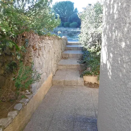 8 Pers, Proche Plage, Terrasse, Secteur Calme, Animaux Ok, - Fr-1-796-67 Holiday home